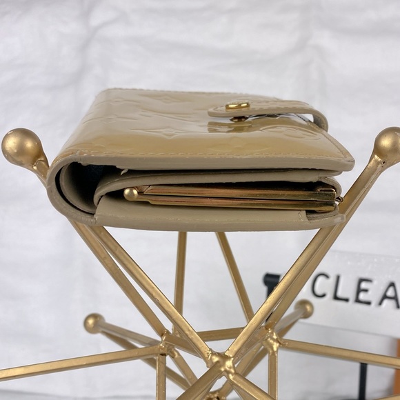 Louis Vuitton French Purse - Picture 11 of 16